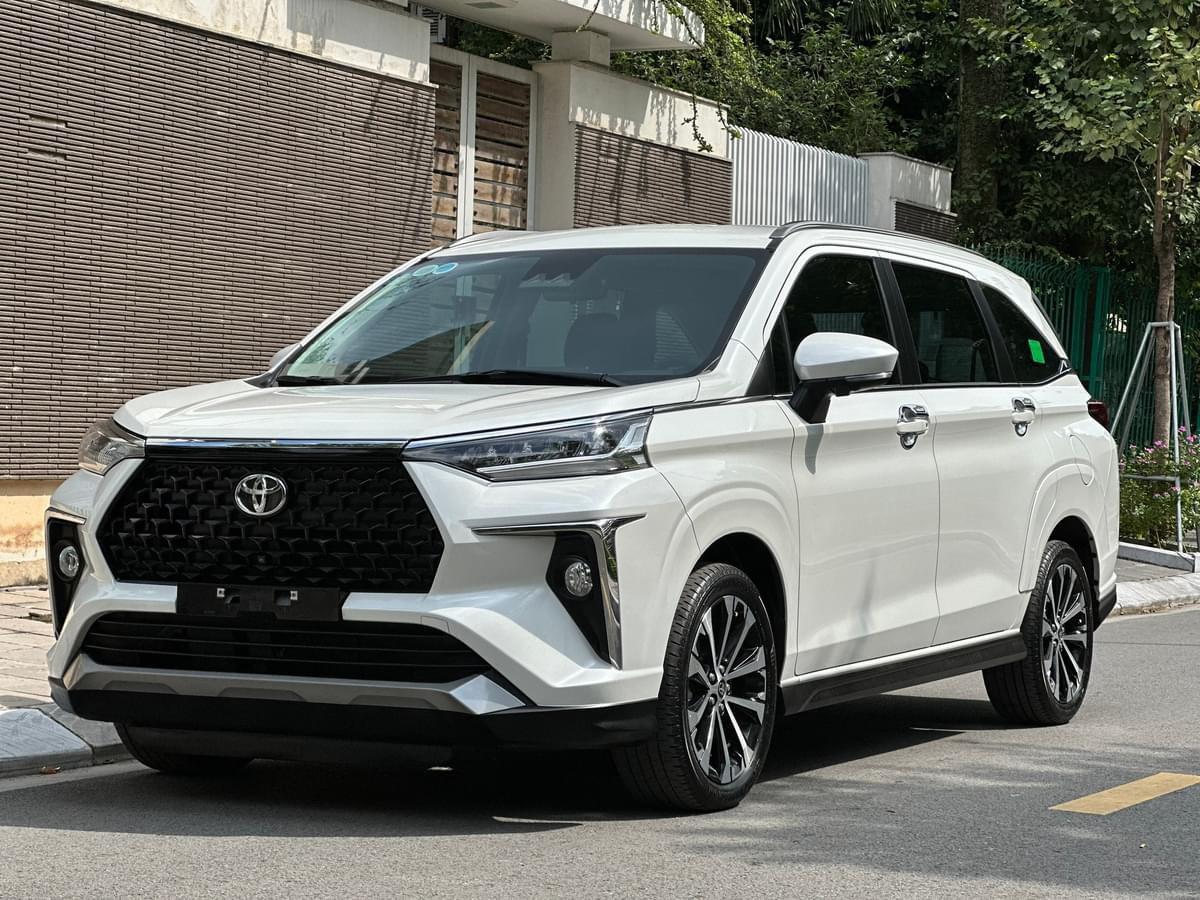 Toyota Veloz Cross