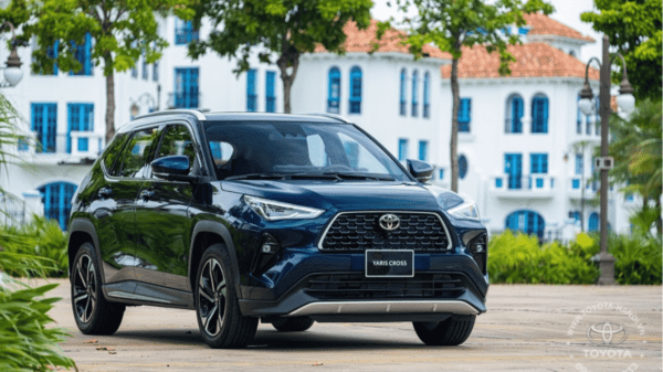 Toyota Yaris Cross 2025, SUV Toyota 5 chỗ hạng B năng động và hiện đại.